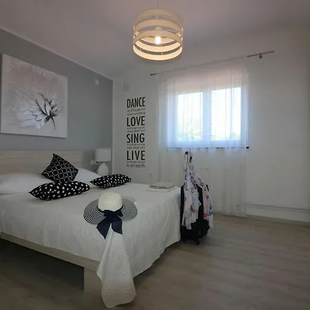 Luna Comfortable Holiday Feriehus Poreč